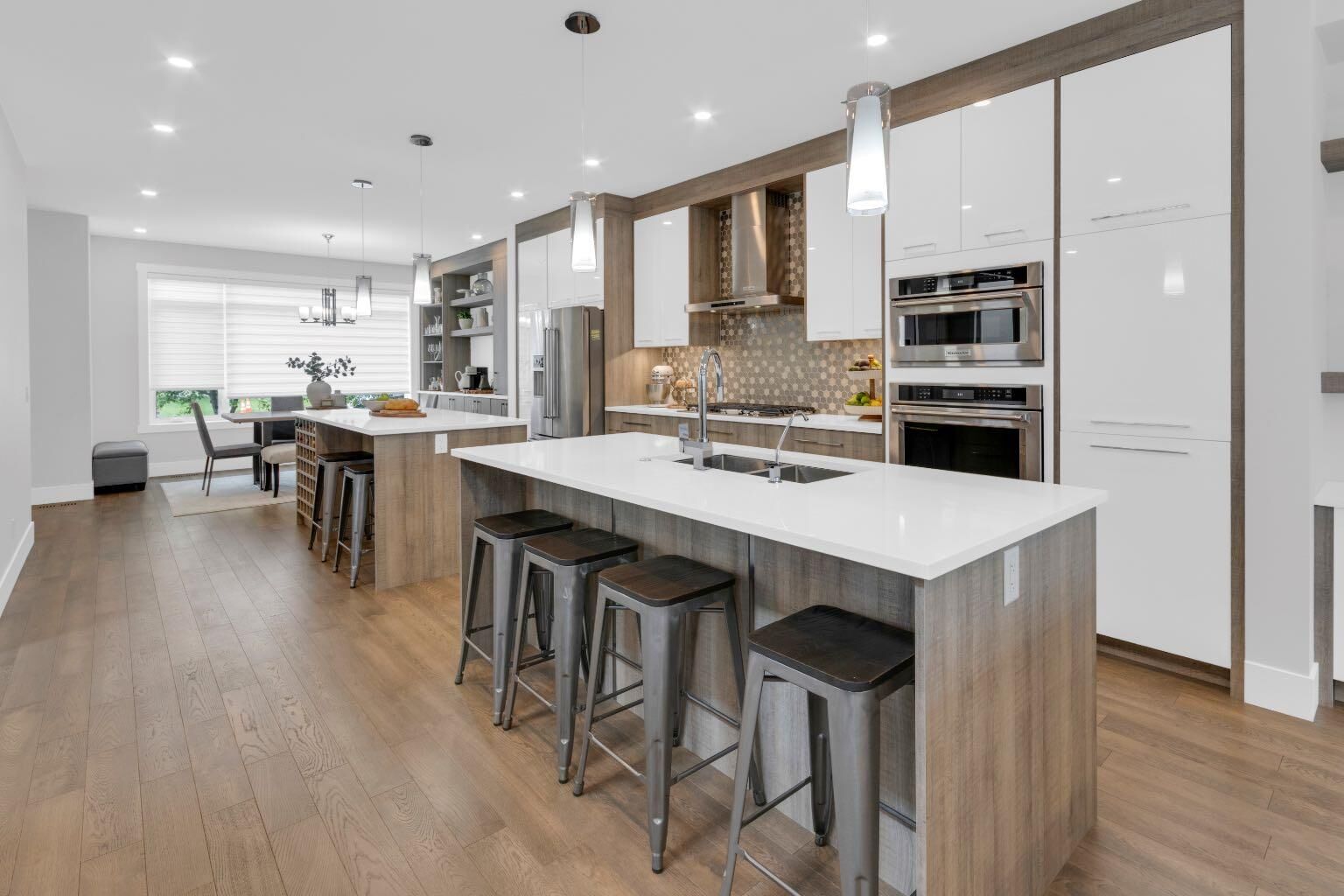 Property Photo: 1412 41 Street SW AB T3C 1X6