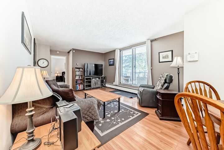 Property Photo: 4944 Dalton Drive NW 112 AB T3A 2E6