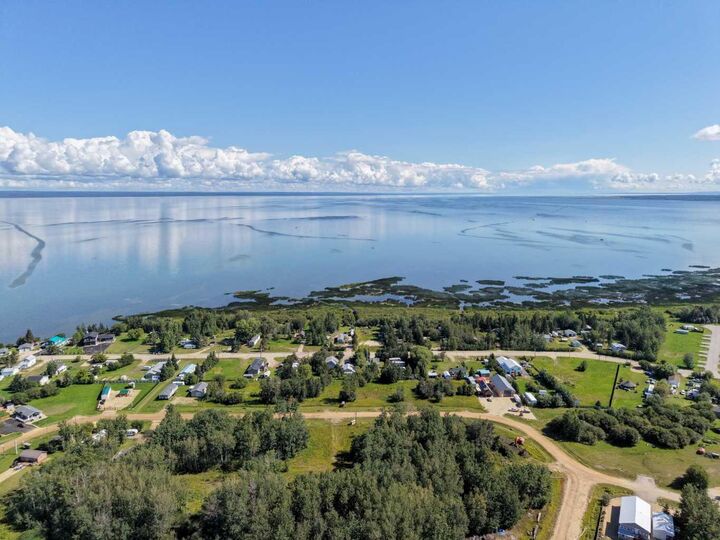 Property Photo: 22 Monteith Drive AB T0G 1J0