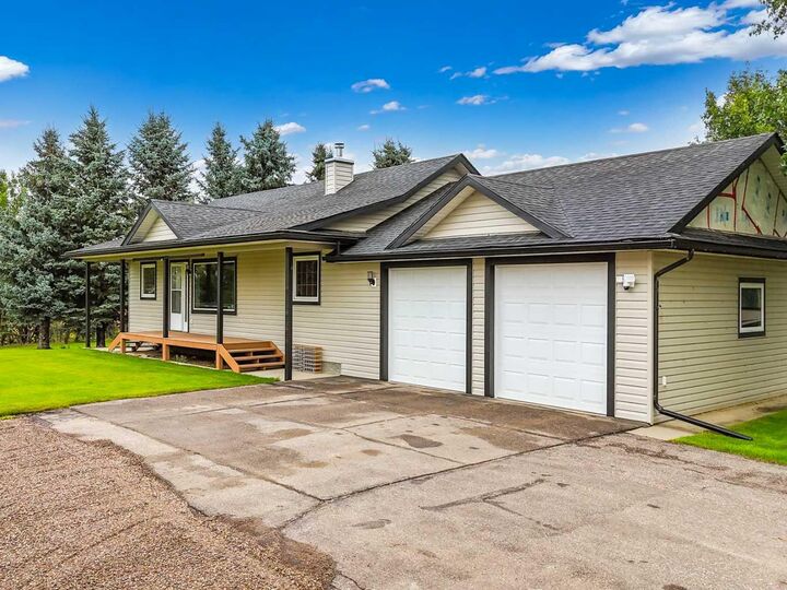 Property Photo: 104063 Range Road 111 AB T0K 0G0