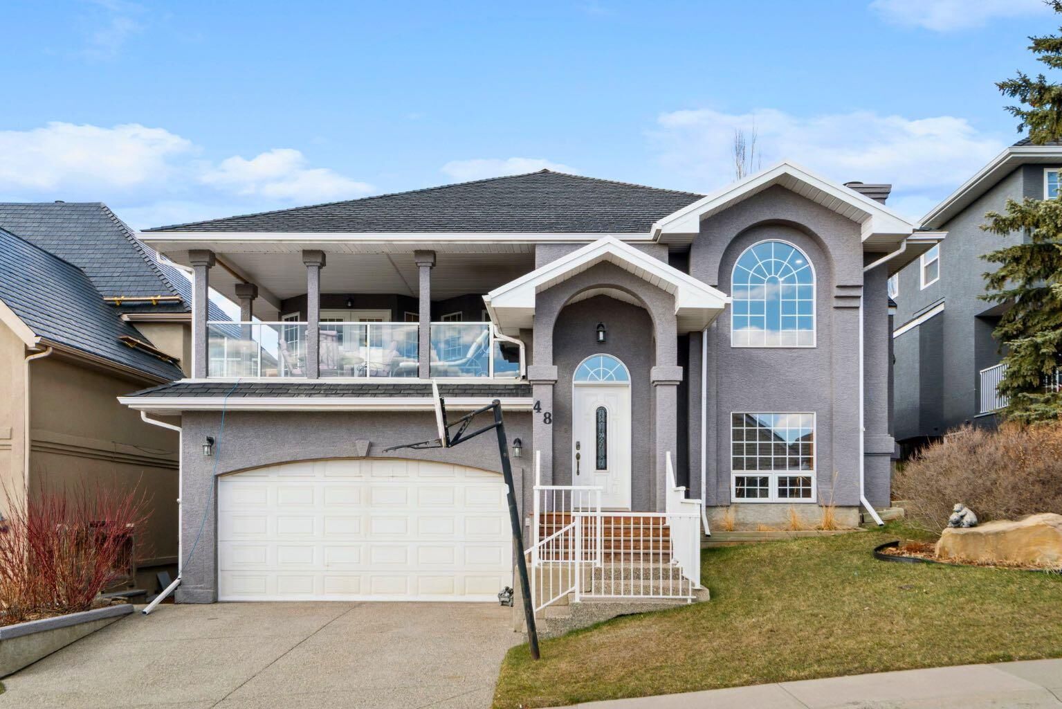 Property Photo: 48 Headlands Close AB T4C 1M3