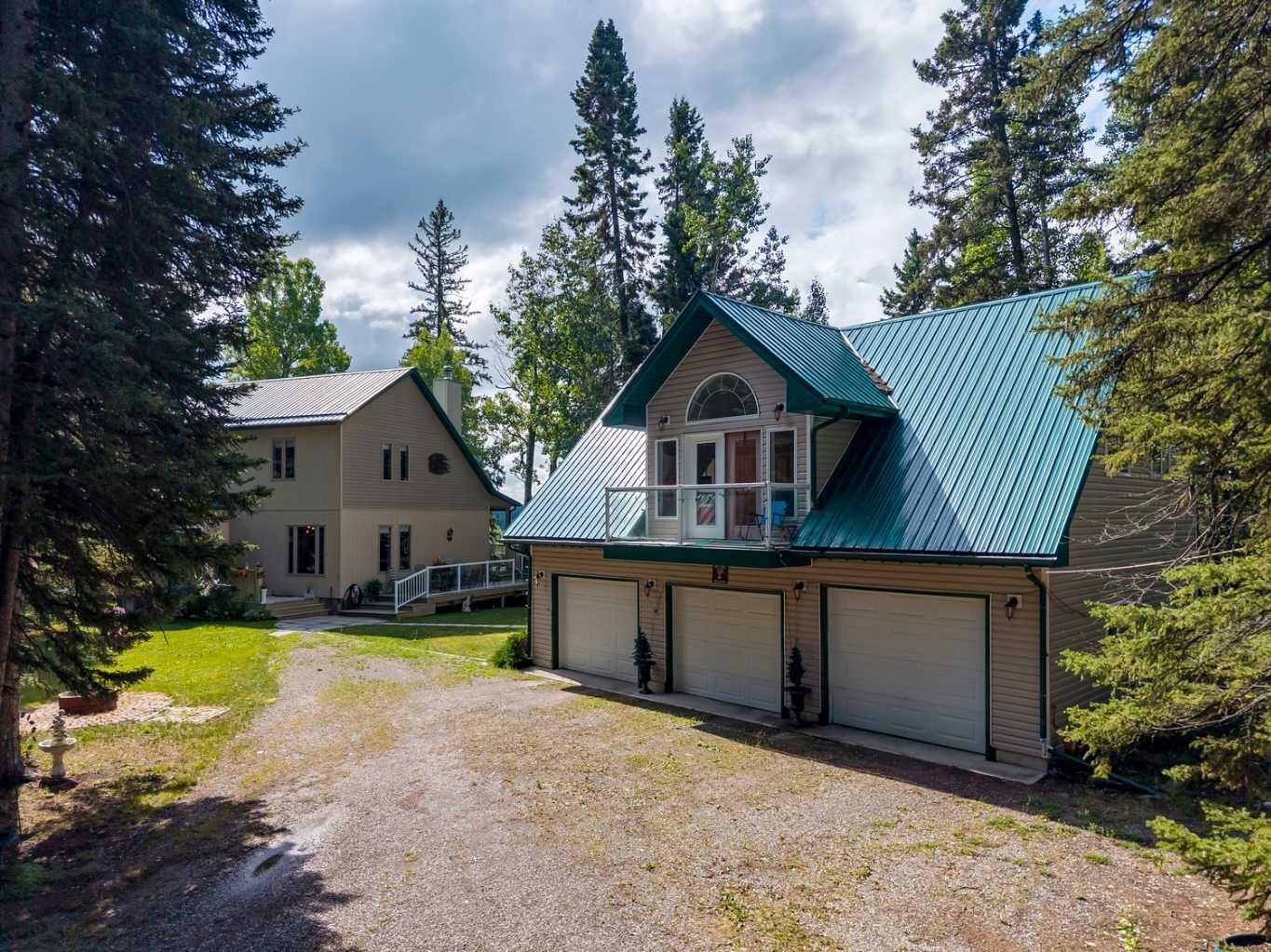 Property Photo: 5123 Township Road 342 A AB T4C 1A1