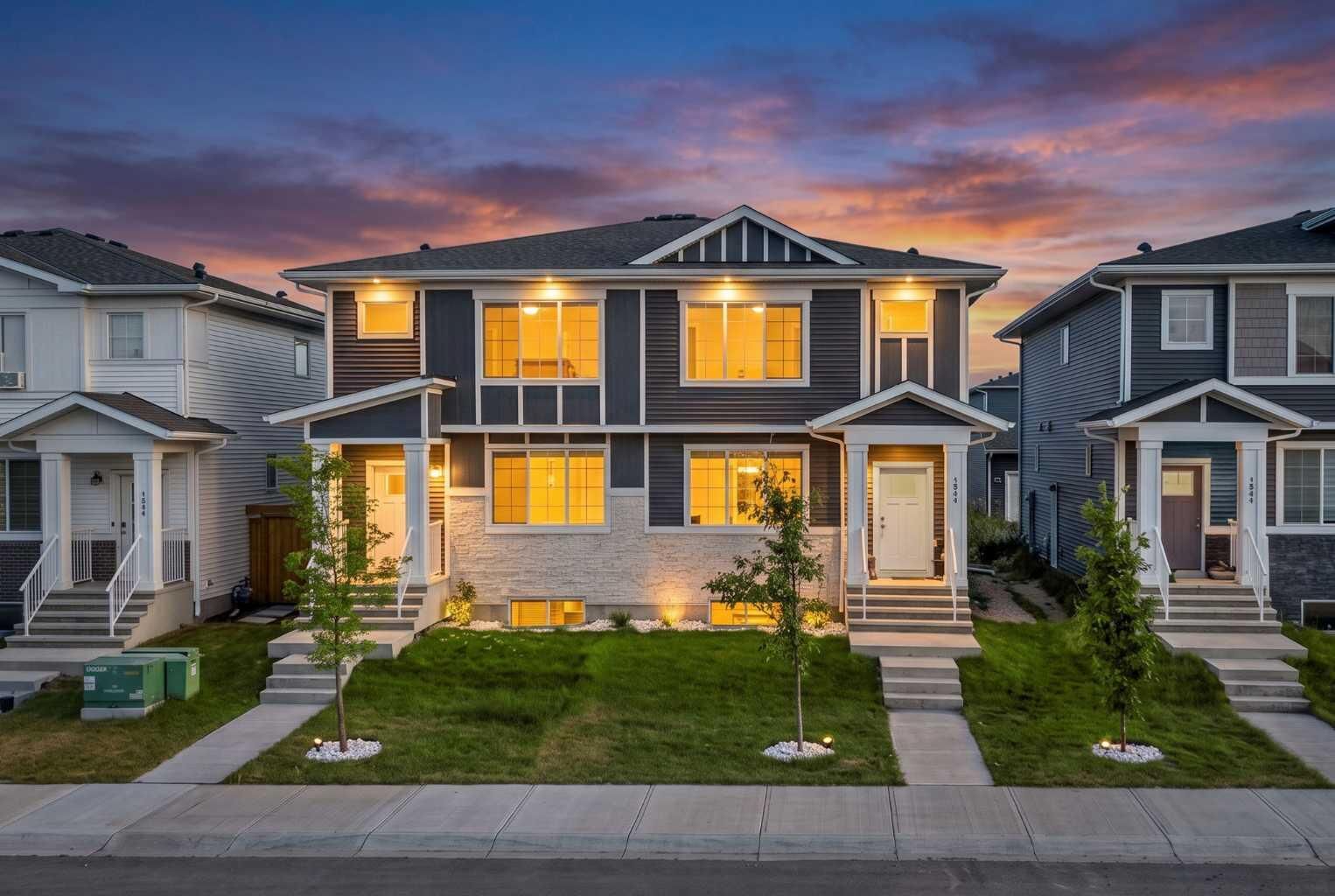 Property Photo: 1044 West Lakeview Drive AB T1X 2T3