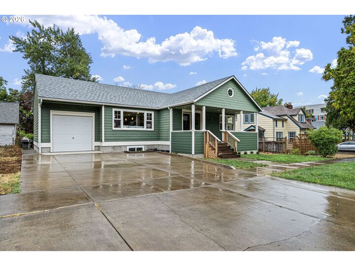 Property Photo: 1624 Walnut St OR 97403