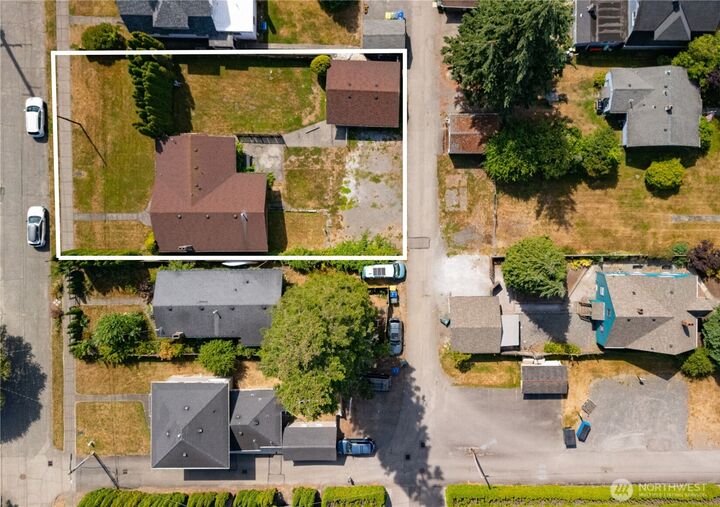 Property Photo:  1251  Humboldt Street  WA 98225 