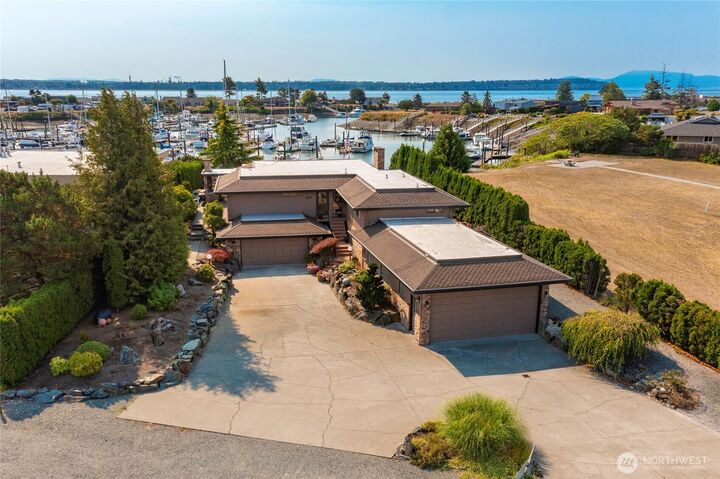 Property Photo:  5575  Coquitlam Drive  WA 98230 