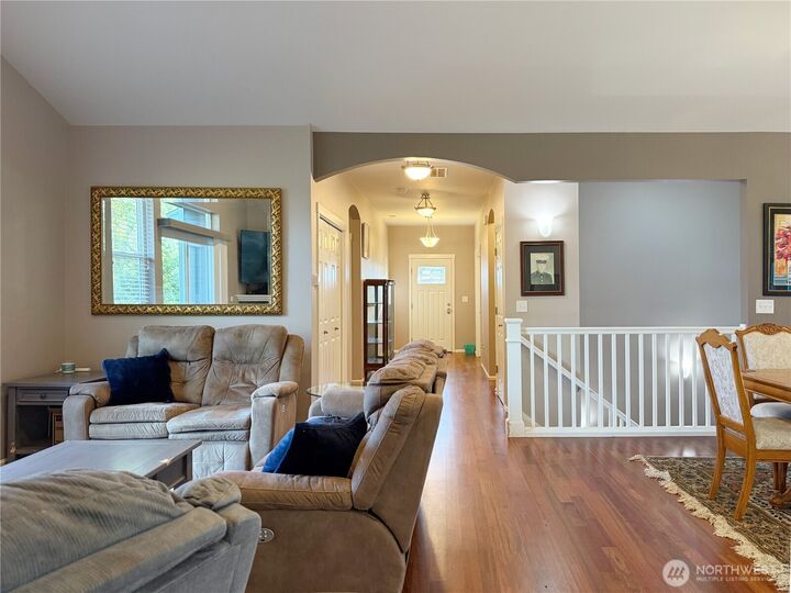 Property Photo:  4541 E Broadway Street  WA 98274 
