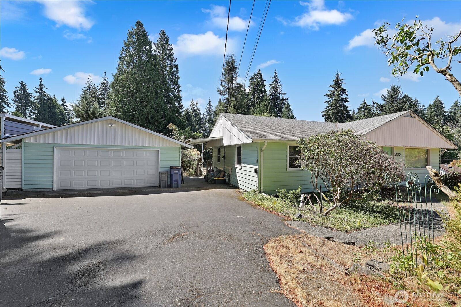 Property Photo: 3012 116th Street SE WA 98208