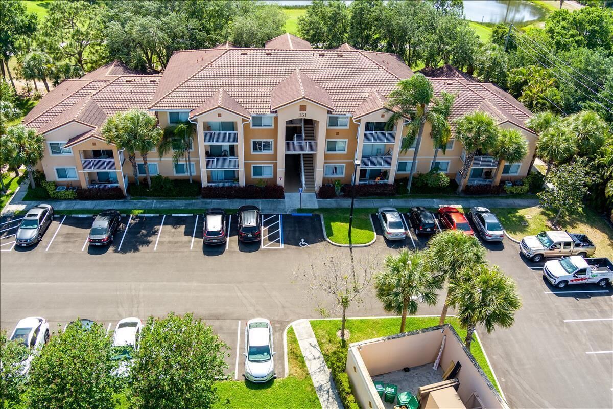 Property Photo:  151 SW Palm Drive 106  FL 34986 