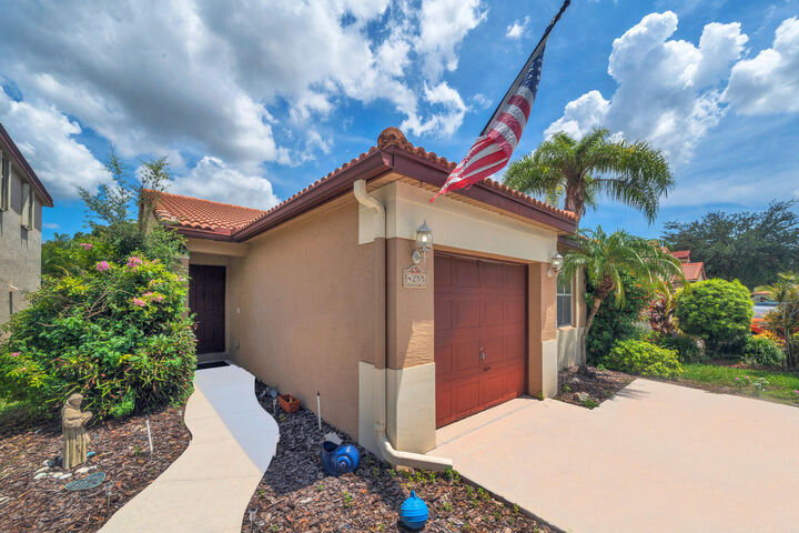 Property Photo:  4255 NW 1st Drive  FL 33442 