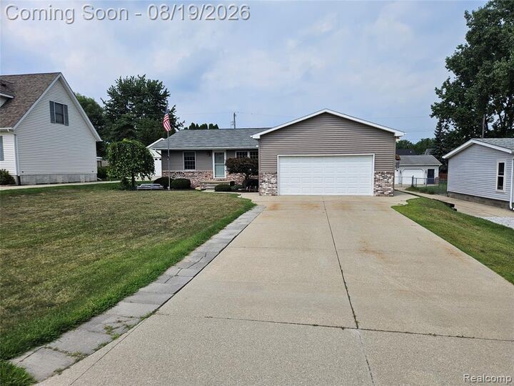 Property Photo:  4090 Violet Avenue  MI 48079 