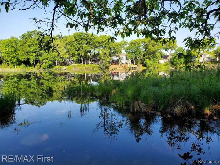Property Photo: 4330 Hatchery Road MI 48329
