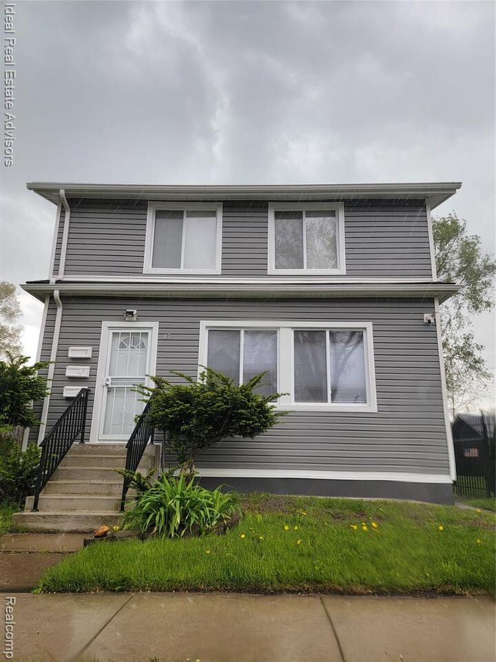 Property Photo: 43 W Charlotte Street 1 MI 48229