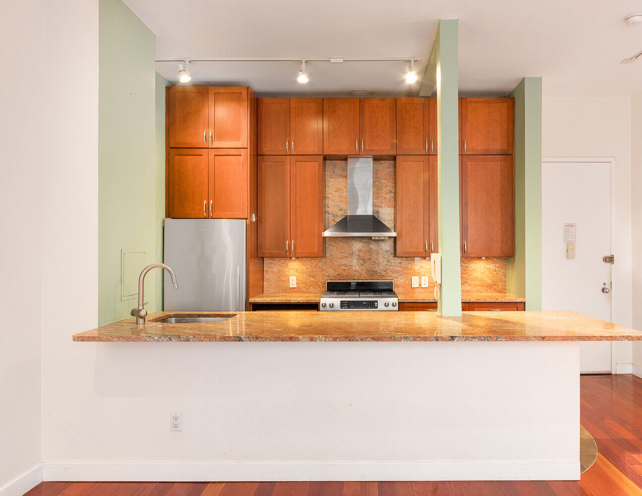 Property Photo: 250 S End Avenue 2A NY 10280