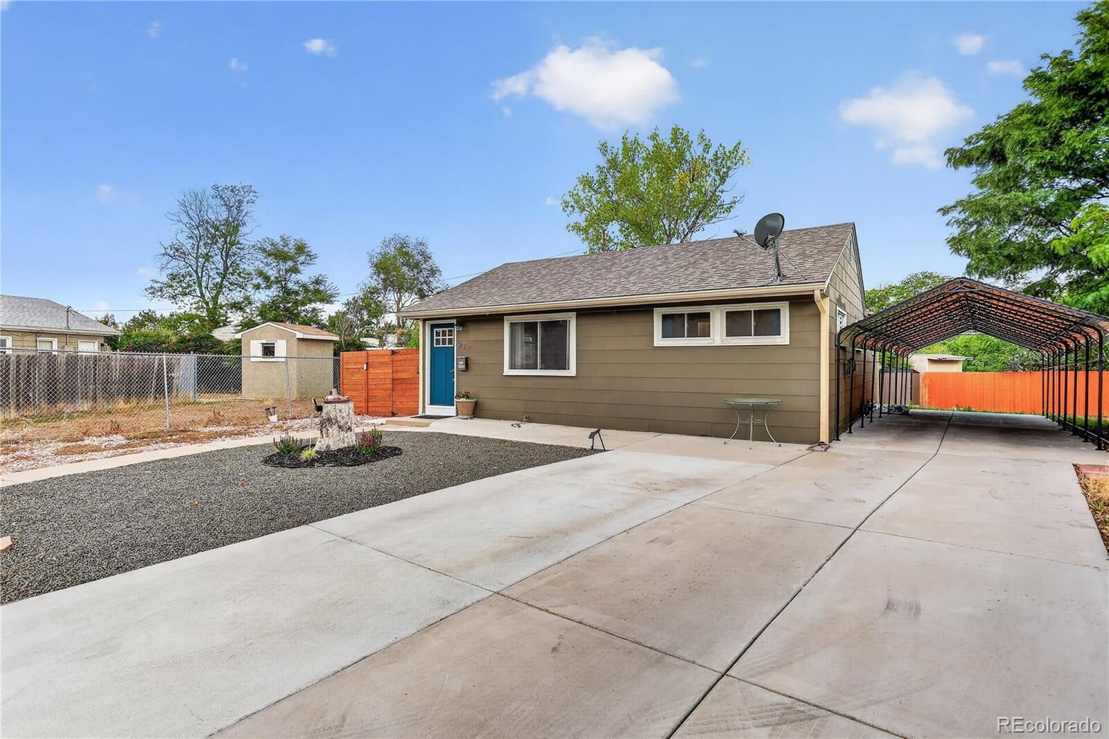 Property Photo:  937 Kramer Court  CO 80010 