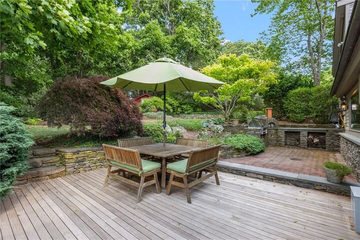 Property Photo:  10 Nayatt Road  RI 02806 