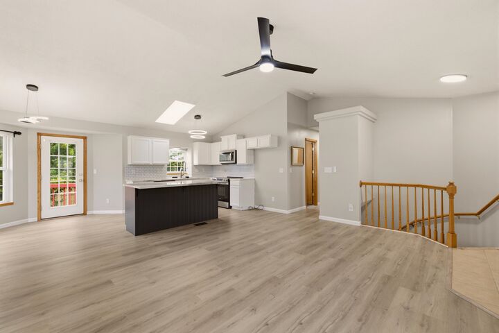 Property Photo: 882 S Bedford Ct KS 67207