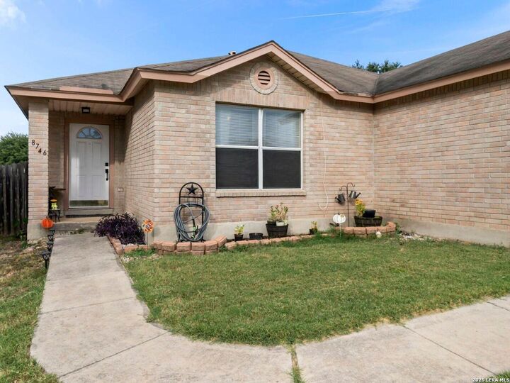 Property Photo:  8746 Park Olympia  TX 78148 