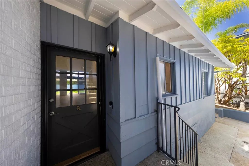 Property Photo: 210 Avenida Calafia CA 92672