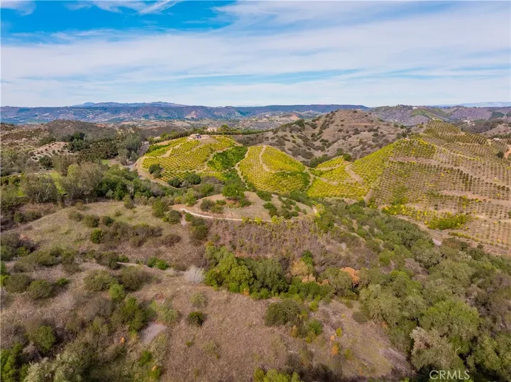 Property Photo: 46121 Avenida Tierra CA 92590