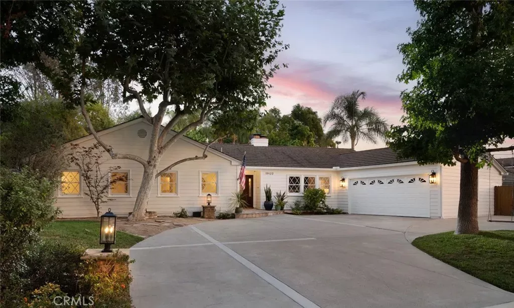 Property Photo:  19122 Barrett Lane  CA 92705 