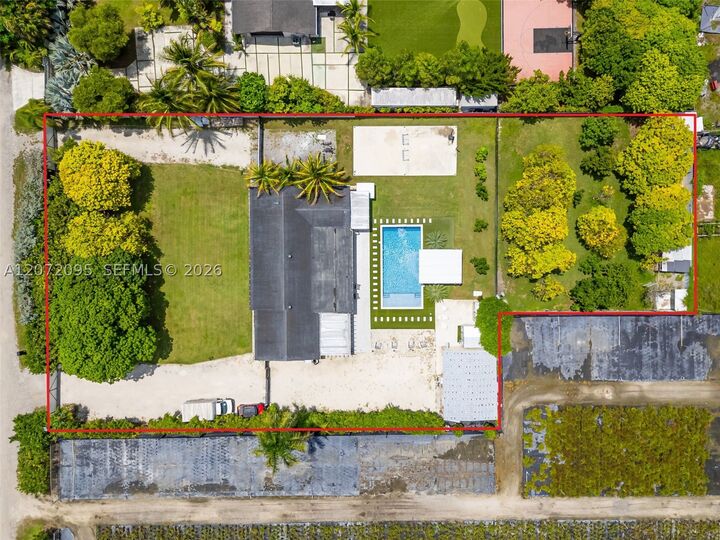Property Photo:  18725 SW 218th St  FL 33170 