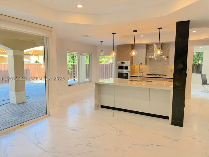 Property Photo:  3121 SW 156th Ave  FL 33185 