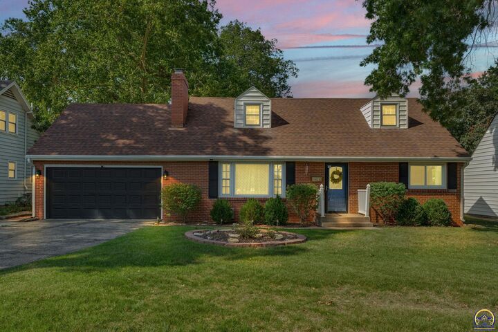 Property Photo: 3626 SW 17th St KS 66604