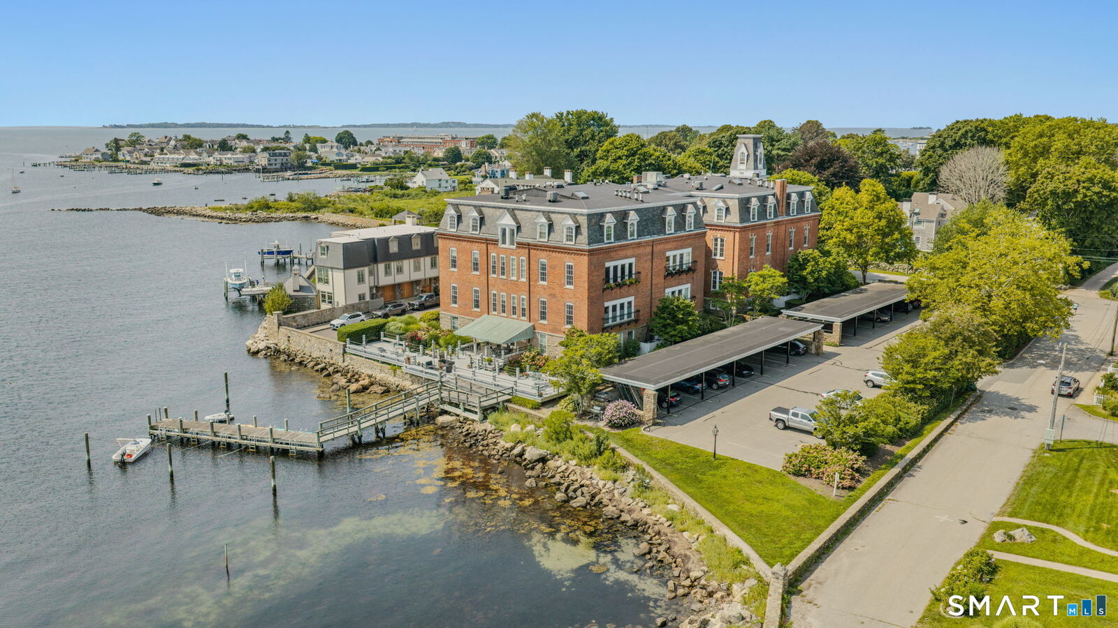 Property Photo:  25 Orchard Street 7  CT 06378 