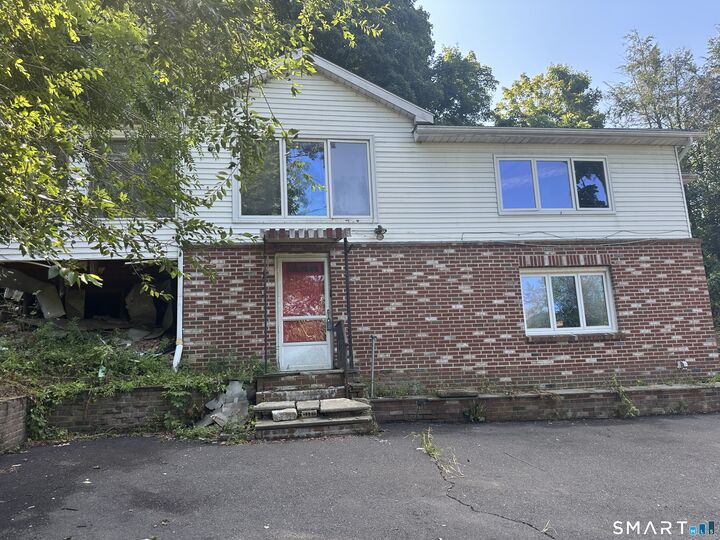 Property Photo:  7 Harmon Drive  CT 06812 