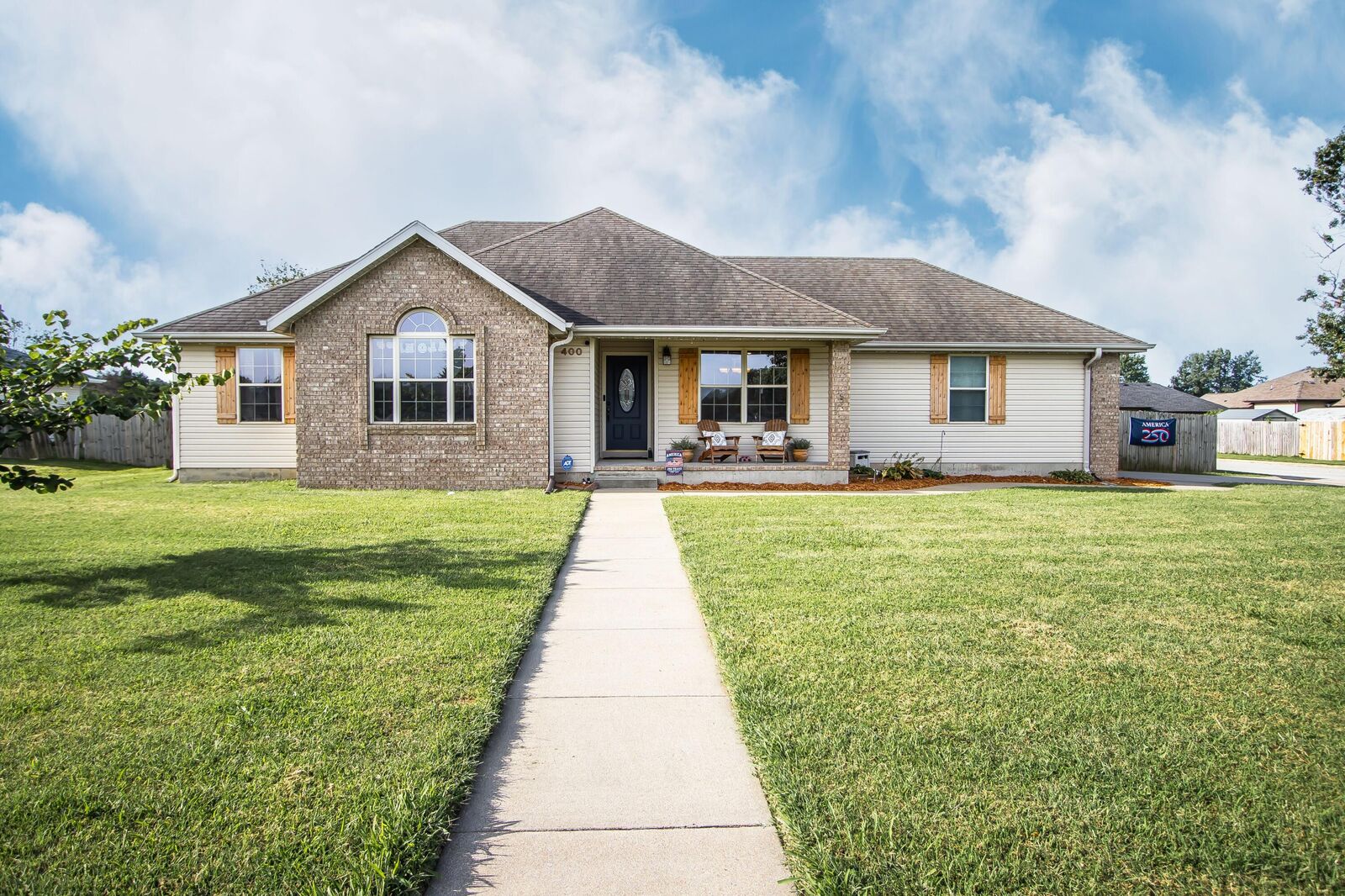 Property Photo: 400 E Whippoorwill Drive MO 65757