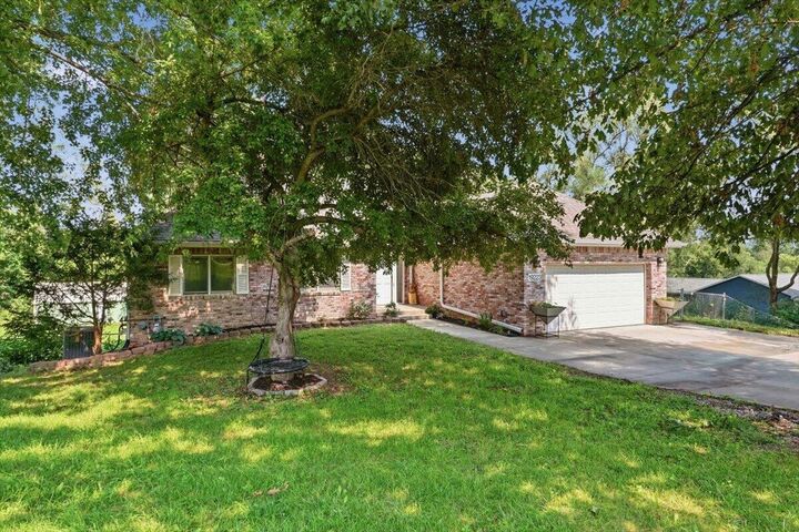 Property Photo:  19223 Hawthorne  Avenue  IA 51503 