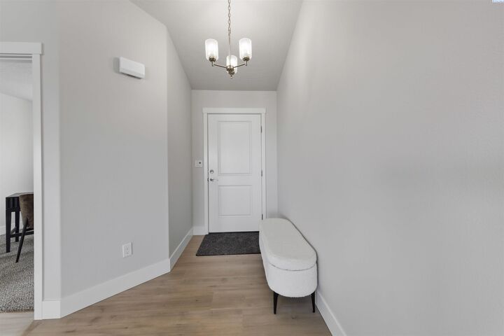 Property Photo: 2903 S Osborne St WA 99338