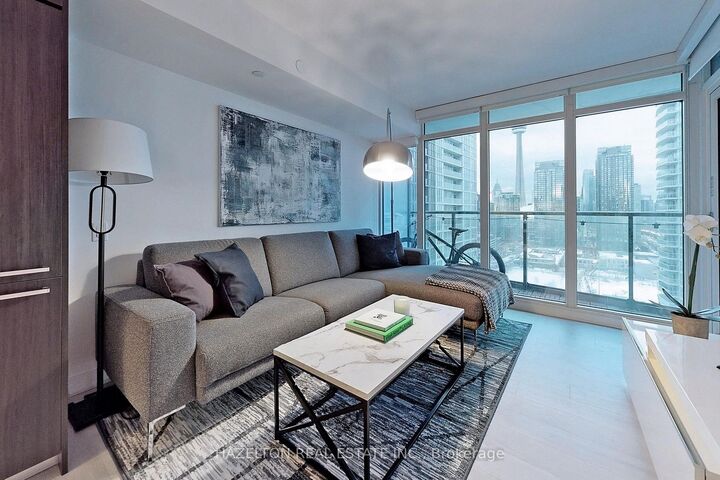 Photo de la propriété: 70 Queens Wharf Road 2510 ON M5V 0J2
