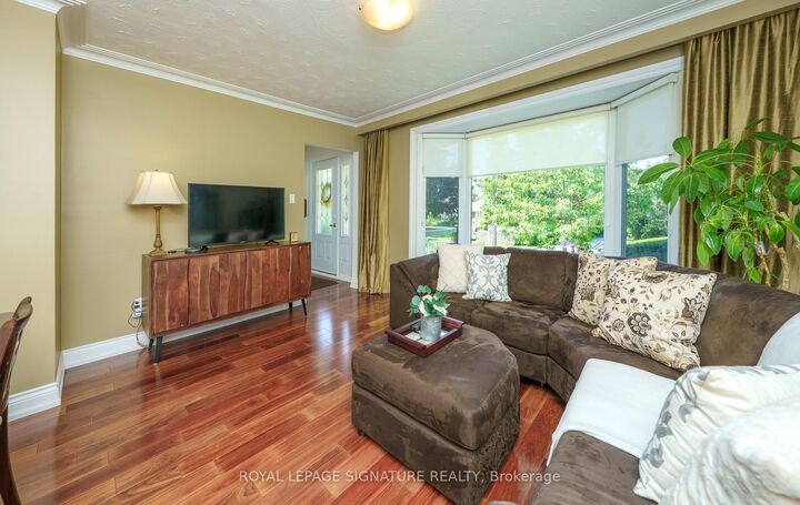Property Photo: 5 Manorwood Road ON M1P 4G6