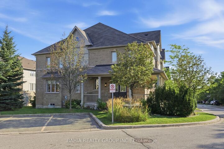 55 Cedar Lake Crescent E — photo 1