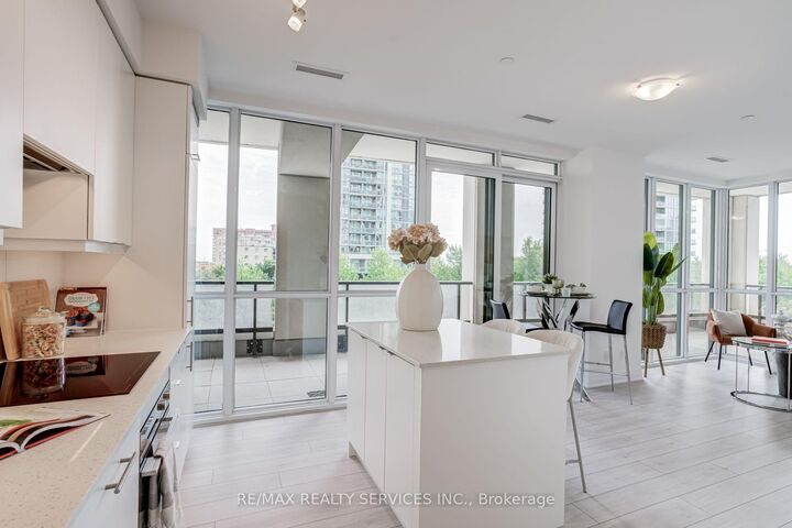 30 Elm Drive W 308 — photo 1