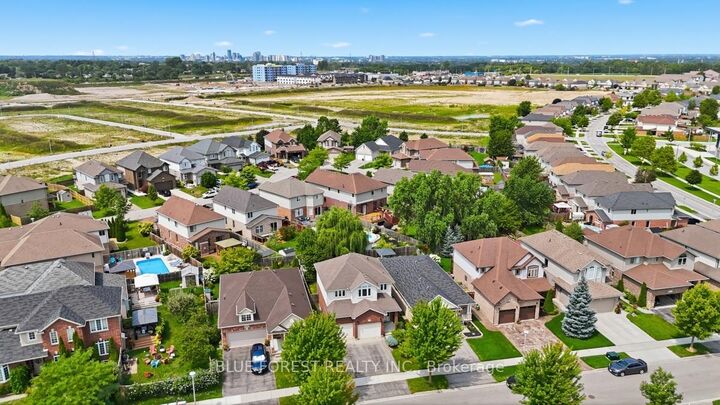 Photo de la propriété:  1834 Dormer Drive  ON N6M 0C1 