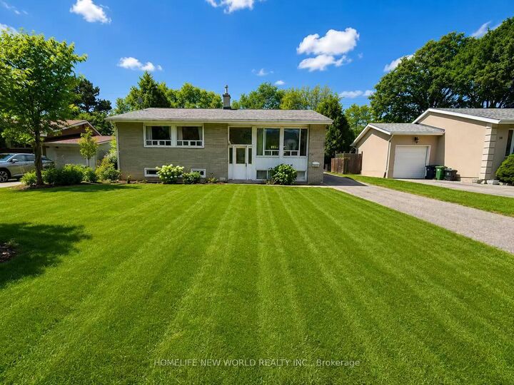 Property Photo: 54 Southwell Drive ON M3B 2N9
