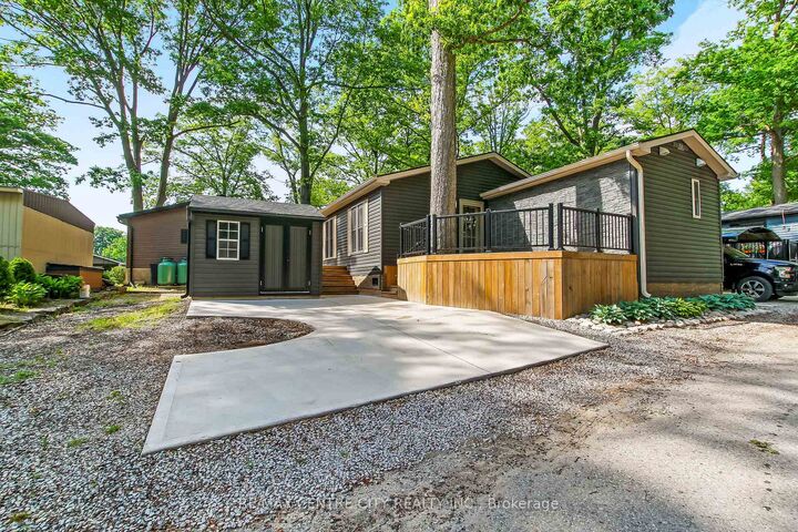 22790 Amiens Road 30 — photo 1