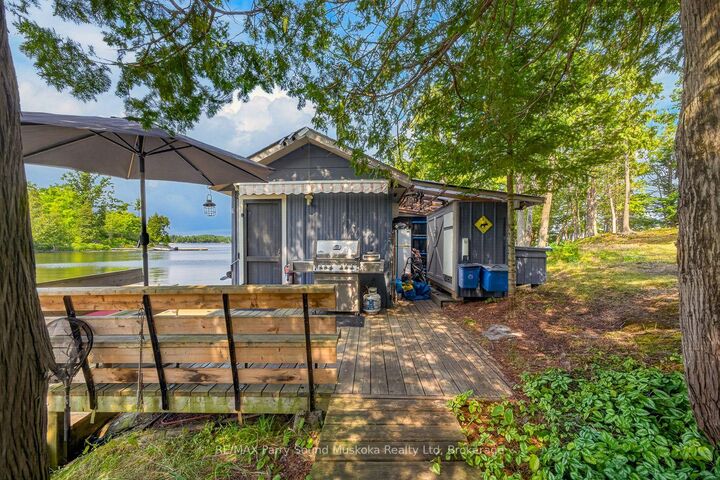 Property Photo: 6 Wendy's Lane ON P2A 0B5