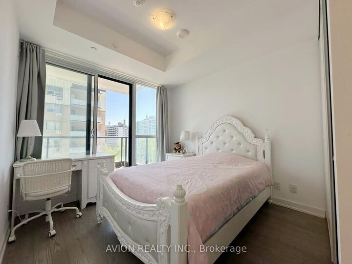 Property Photo:  609 Avenue Road 606  ON M4V 2K3 