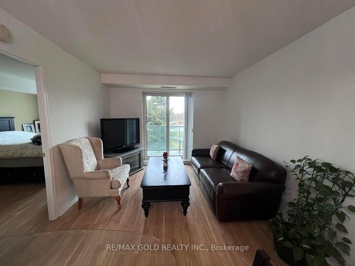 Property Photo: 25 Via Rosedale Way 213 ON L6R 3J8