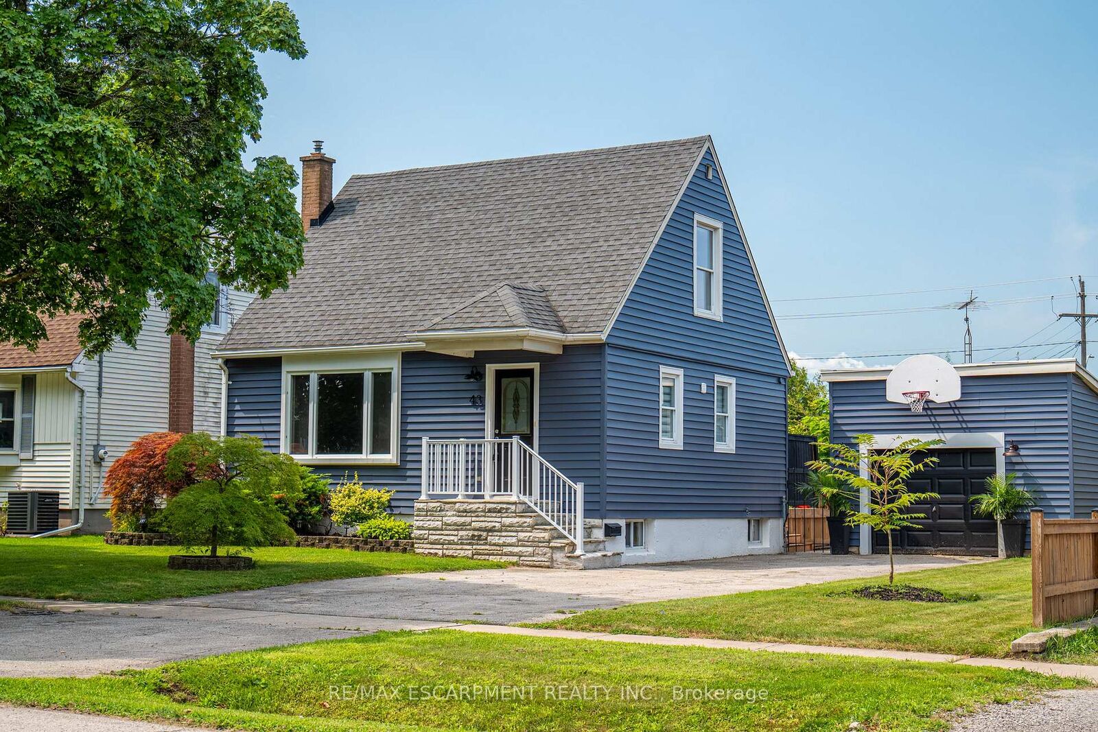 Property Photo: 43 Ghent Street ON L2M 2C6