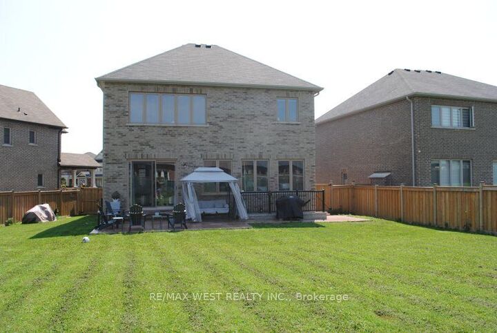 Property Photo:  1807 Emberton Way  ON L9S 0N4 