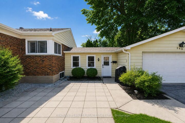 Photo de la propriété:  248 Kingsleigh Court  ON L9T 1X7 