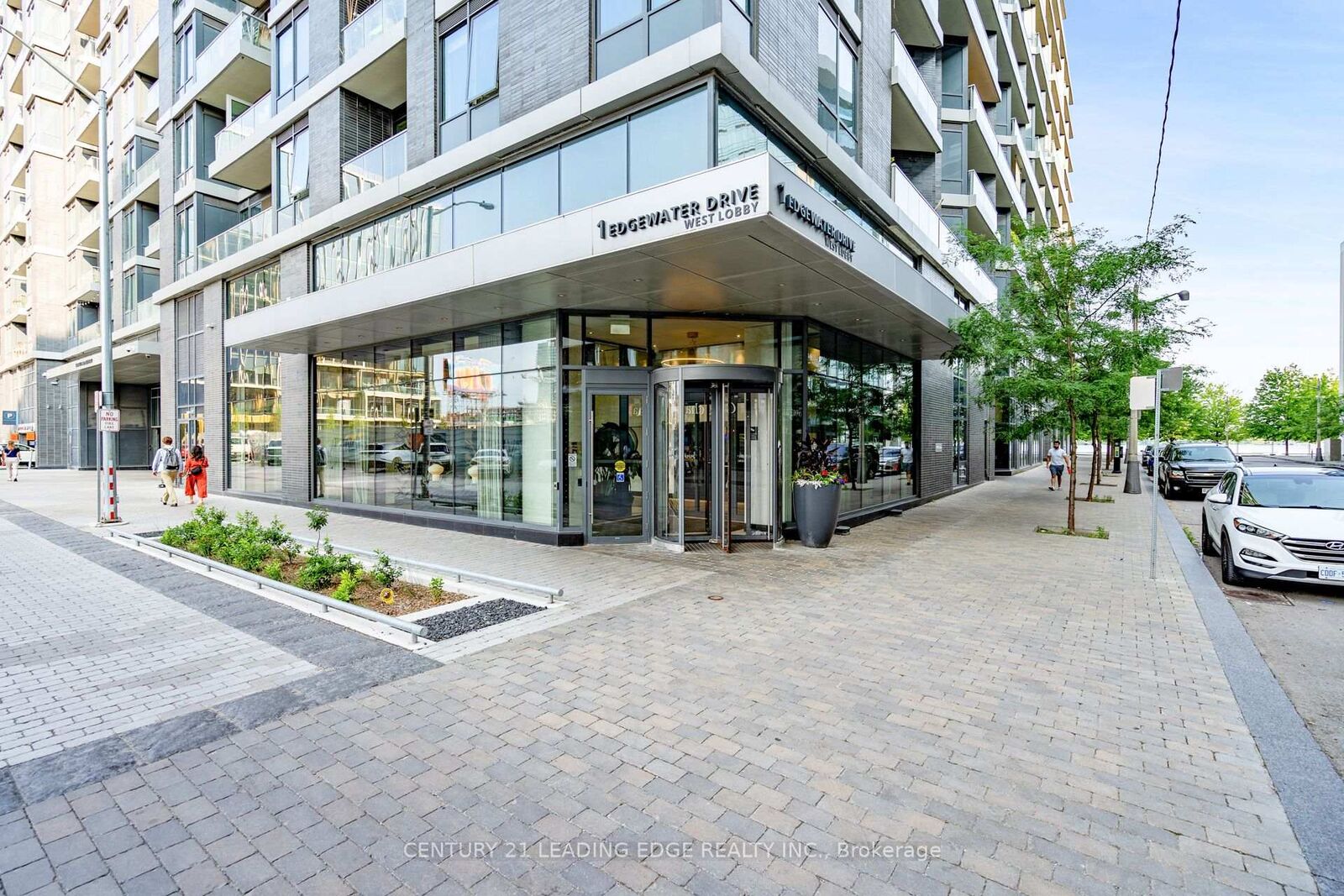 Property Photo: 1 Edgewater Drive 919 ON M5A 0L1