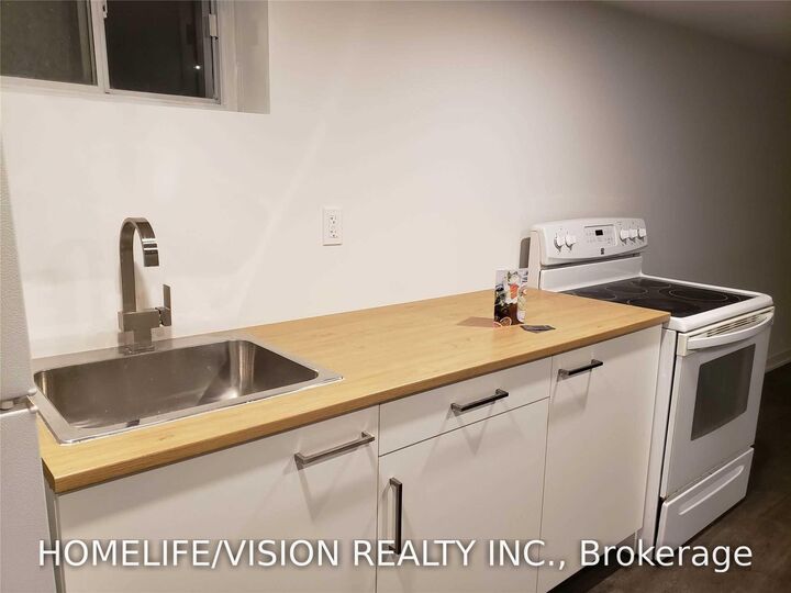 Property Photo:  61 Lewiston Road Bsmt  ON M1P 1X8 