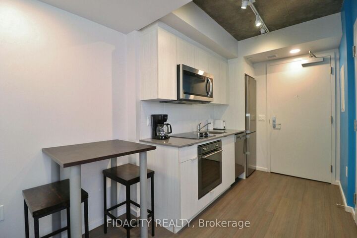 Property Photo: 105 Champagne Avenue S 2908 ON K1S 5E5