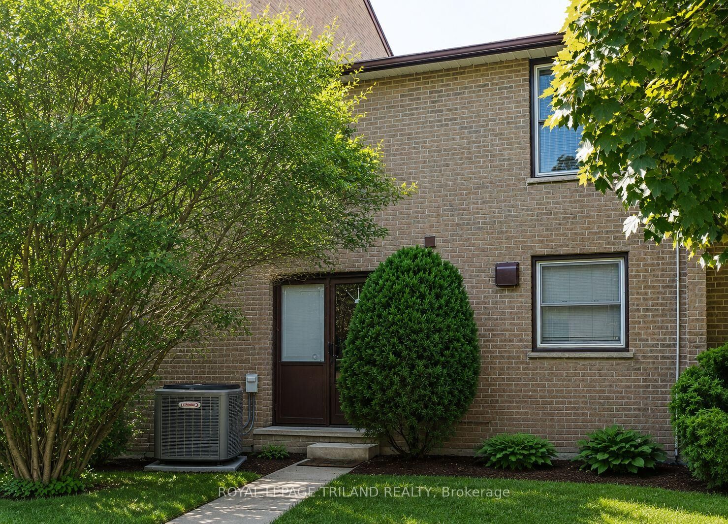 Photo de la propriété:  624 Wonderland Road S  ON N6H 4Y8 